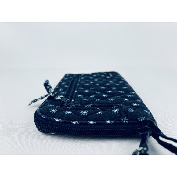 Vera Bradley Quilted Blue Classic Medium Size Wallet Flowers Wristlet‎ - Picture 7 of 9